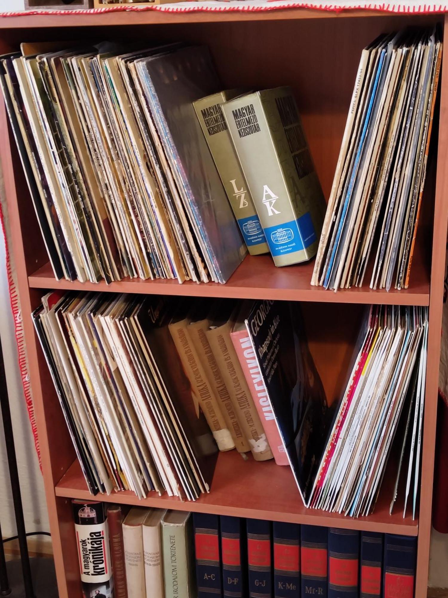 Vinyl House Vendégház Kürt Kültér fotó